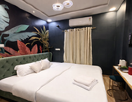 Tropical Room