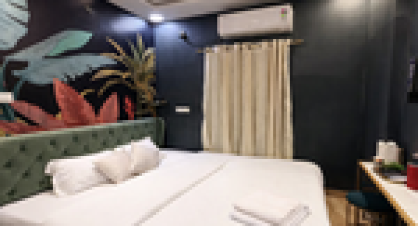 Tropical Room